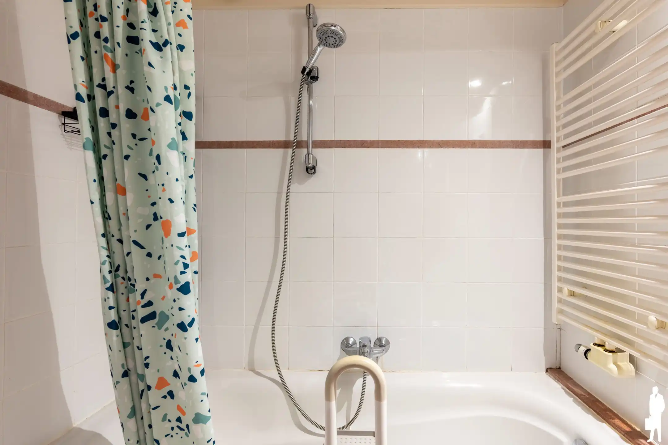 Gelijkvloers app. van ca. 110 m² met 2 slpks en staanplaats foto 15