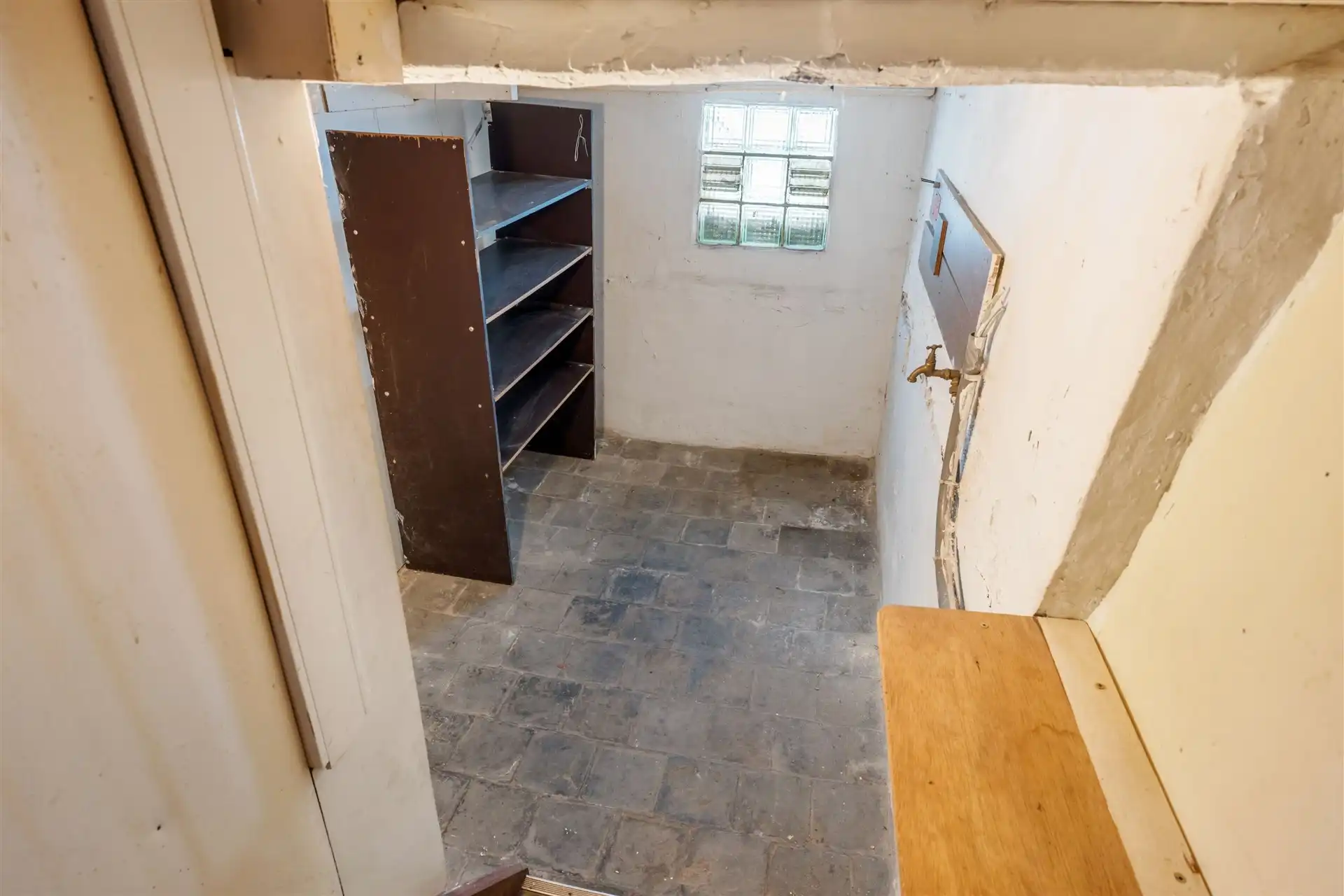 Te renoveren handelshuis op 320m² in De Klinge foto 7