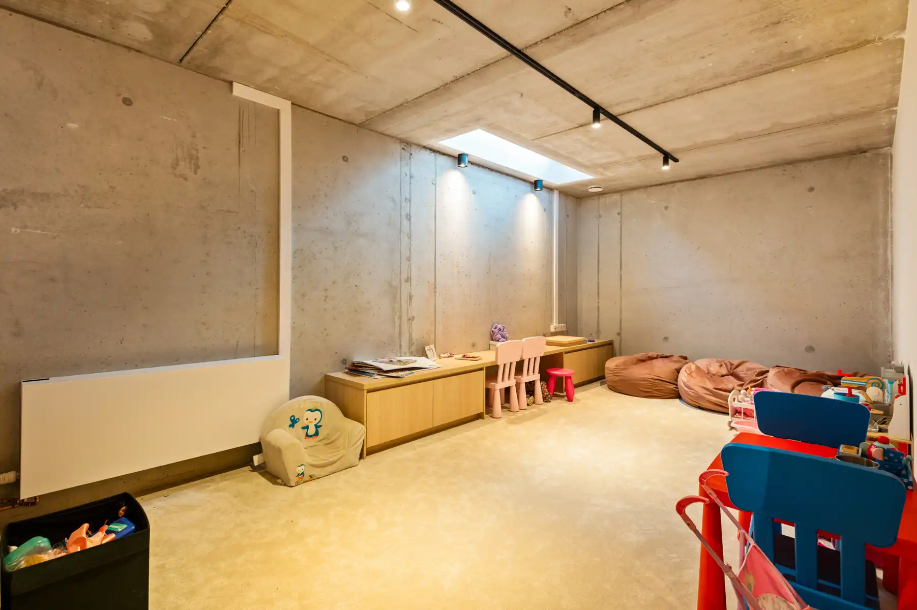 Exclusieve recente woning met hoogwaardige afwerking. foto 25