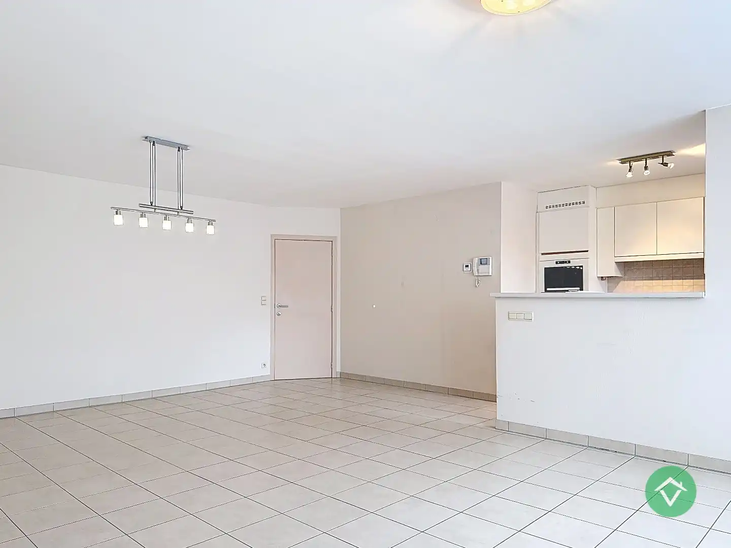 Appartement met 2 slaapkamers en 2 terrassen te Koekelare foto 4