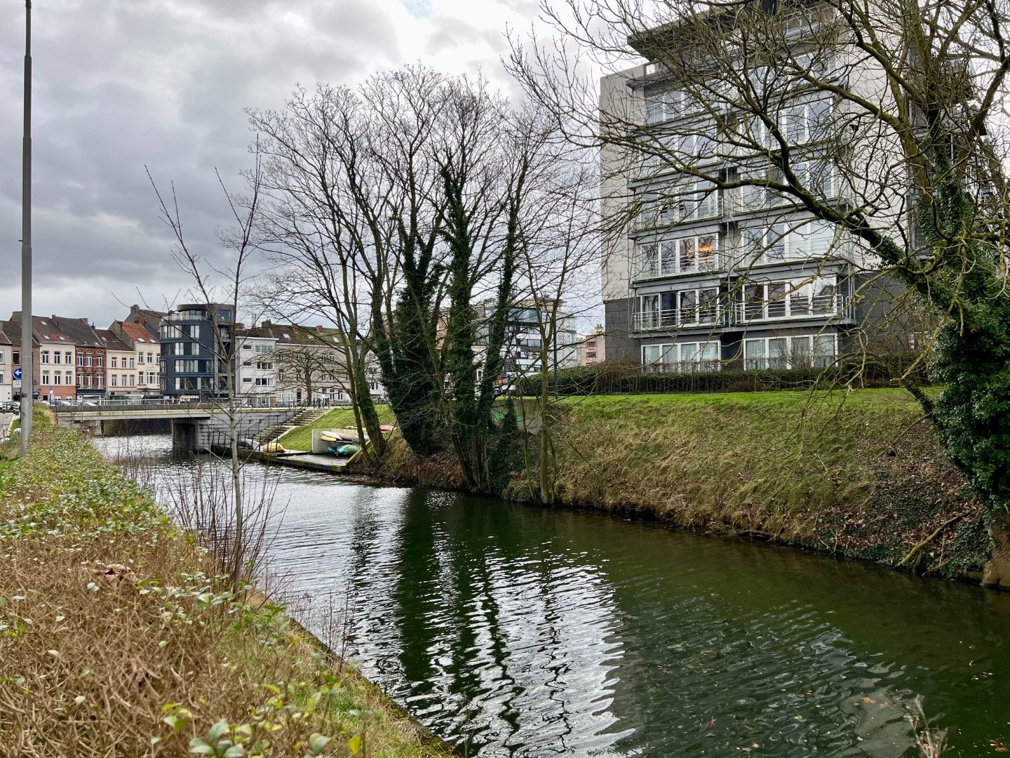 Charmant appartement aan de Leiekaai – Toplocatie in Gent met garagebox foto 20