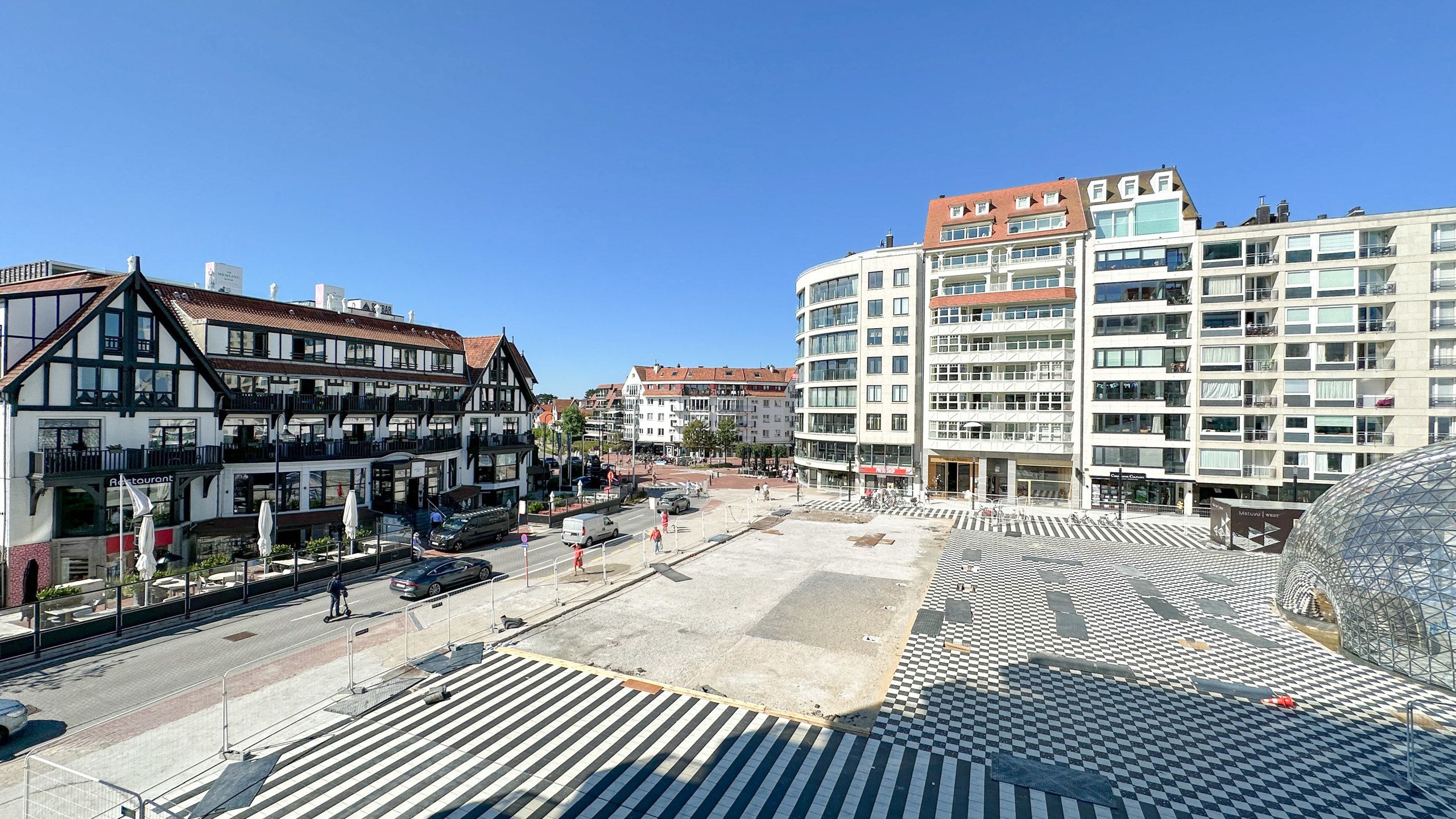 App. met zonnig terras en ZEEZICHT, op het Albertplein! foto 7