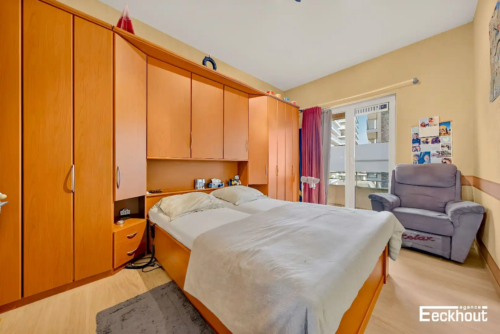 Instapklaar 1 slaapkamer appartement vlakbij jachthaven en station in centrum Oostende foto 9
