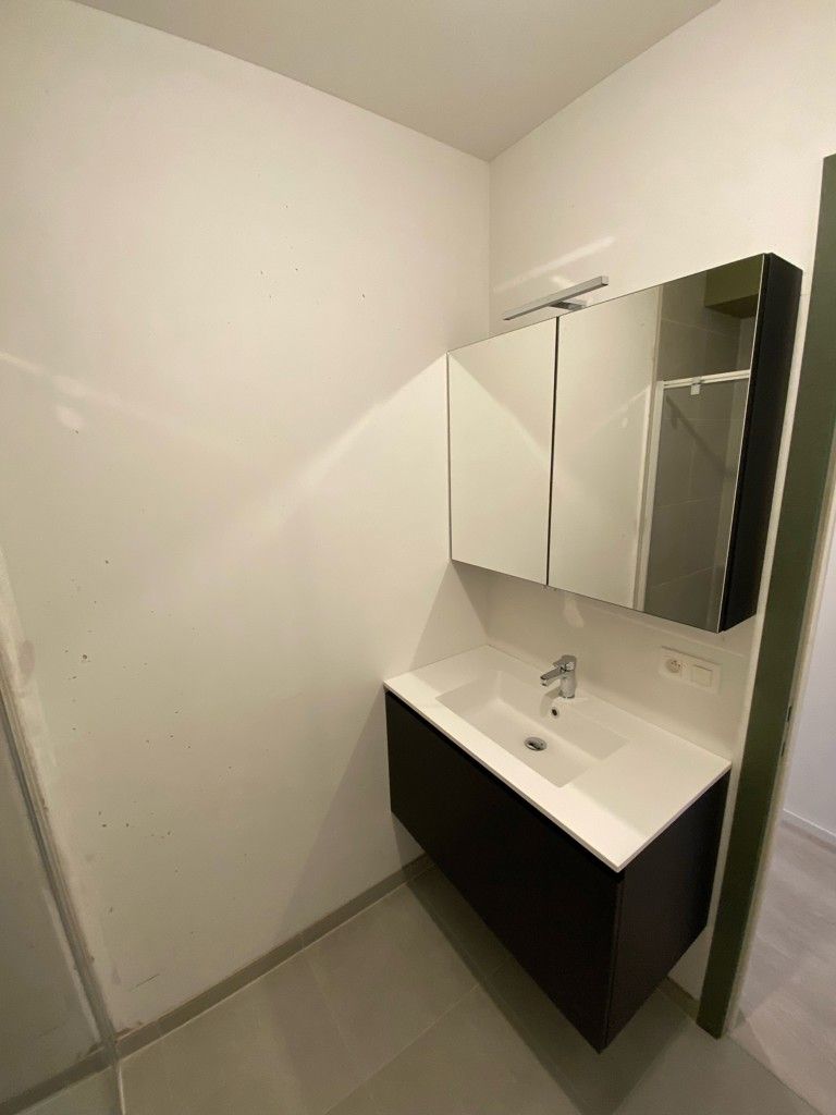 Splinternieuw, energiezuinig appartement in hartje Wuustwezel foto 6