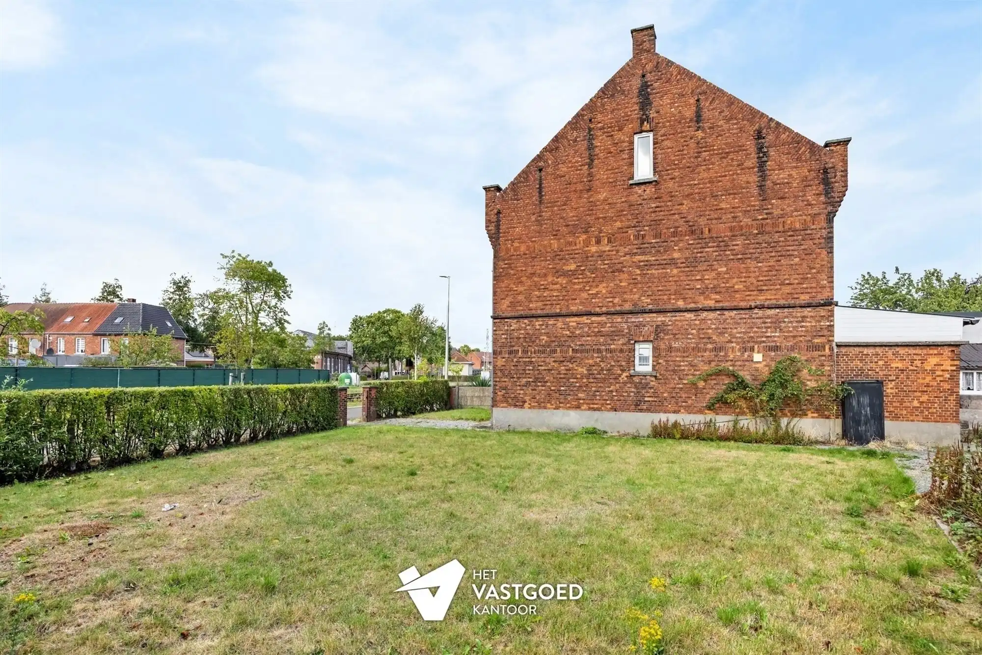 TE RENOVEREN KARAKTERVOLLE WONING MET 3 SLAAPKAMERS TE BERINGEN-MIJN foto 26