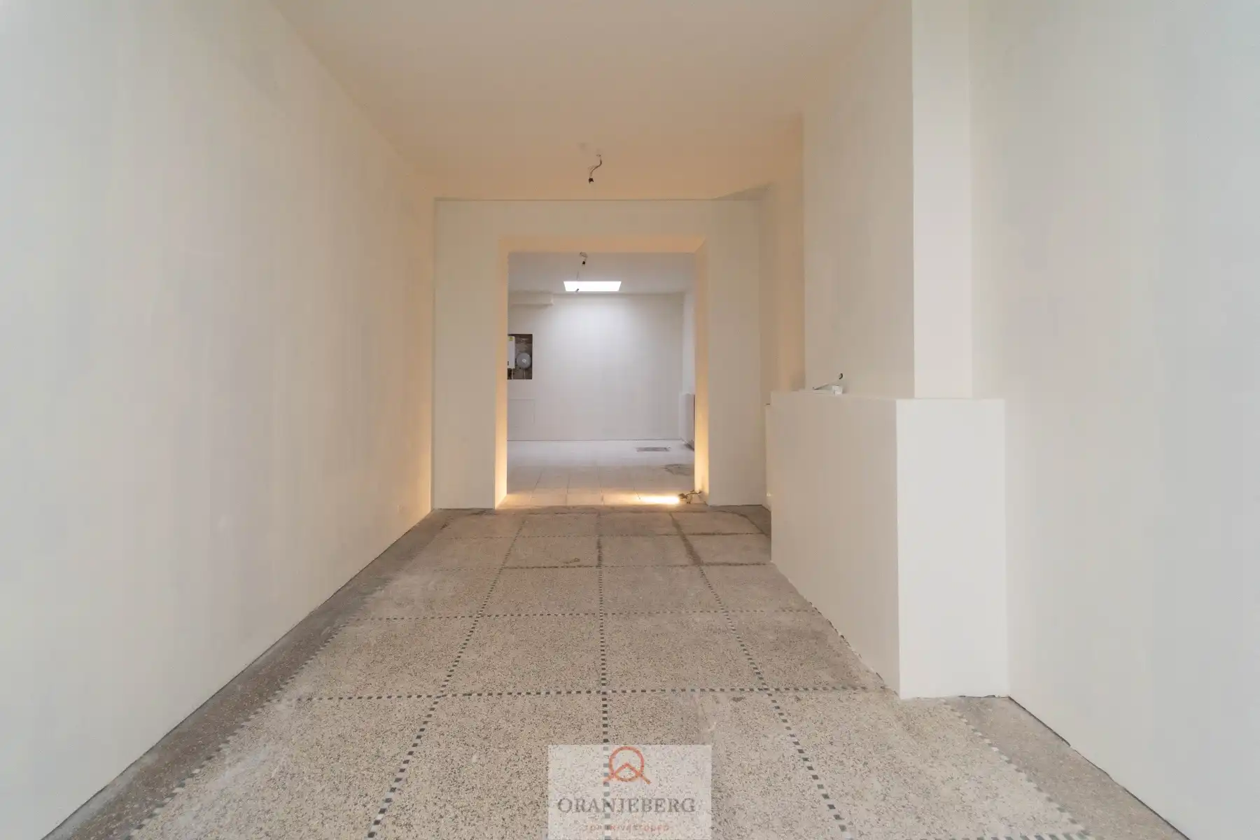 Commerciële ruimte of kantoorruimte op invalsweg centrum Gent foto 14