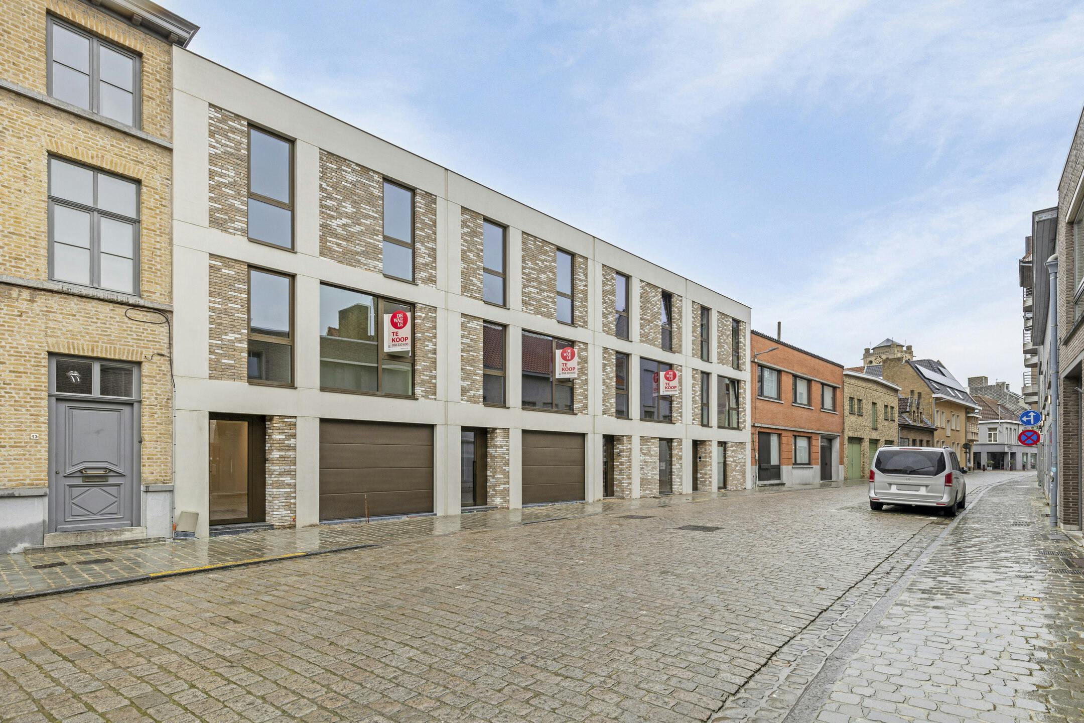 Huis te koop in centrum Veurne foto 11