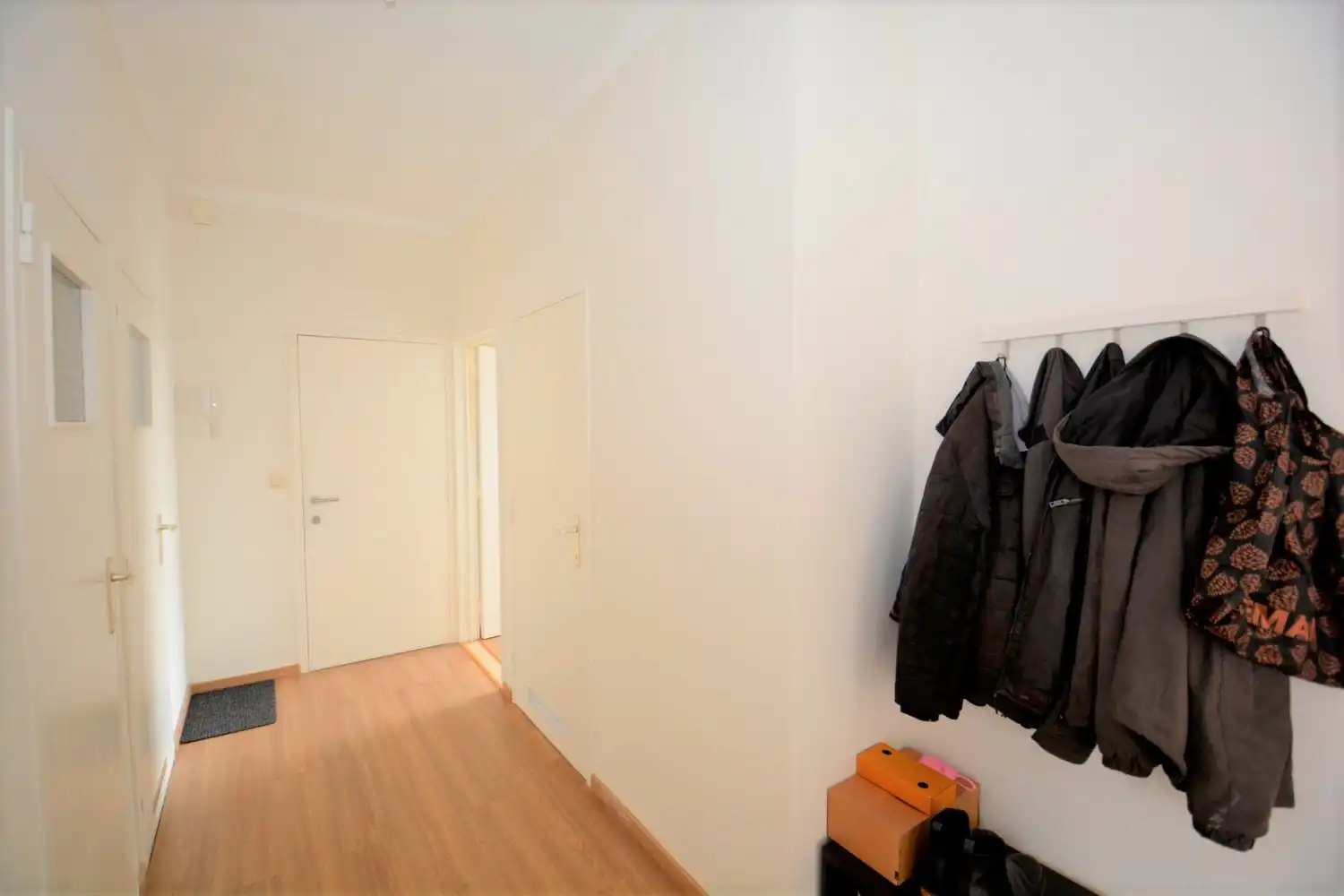 INSTAPKLAAR APPARTEMENT MET 2 SLK! foto 9