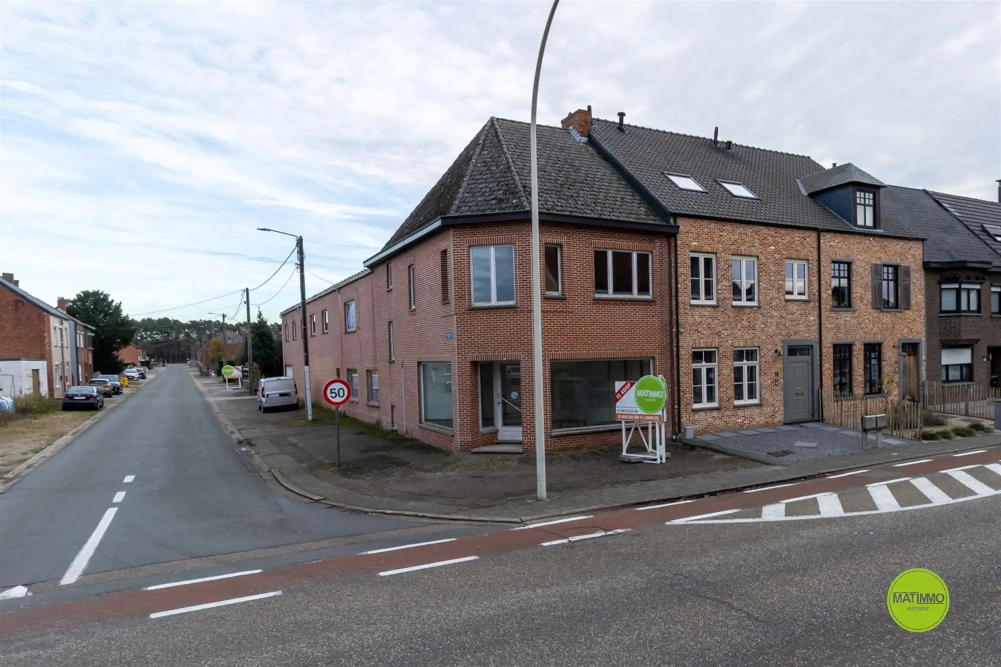 Opbrengstpand / wonen & werken – instapklaar  foto {{pictureIndex}}
