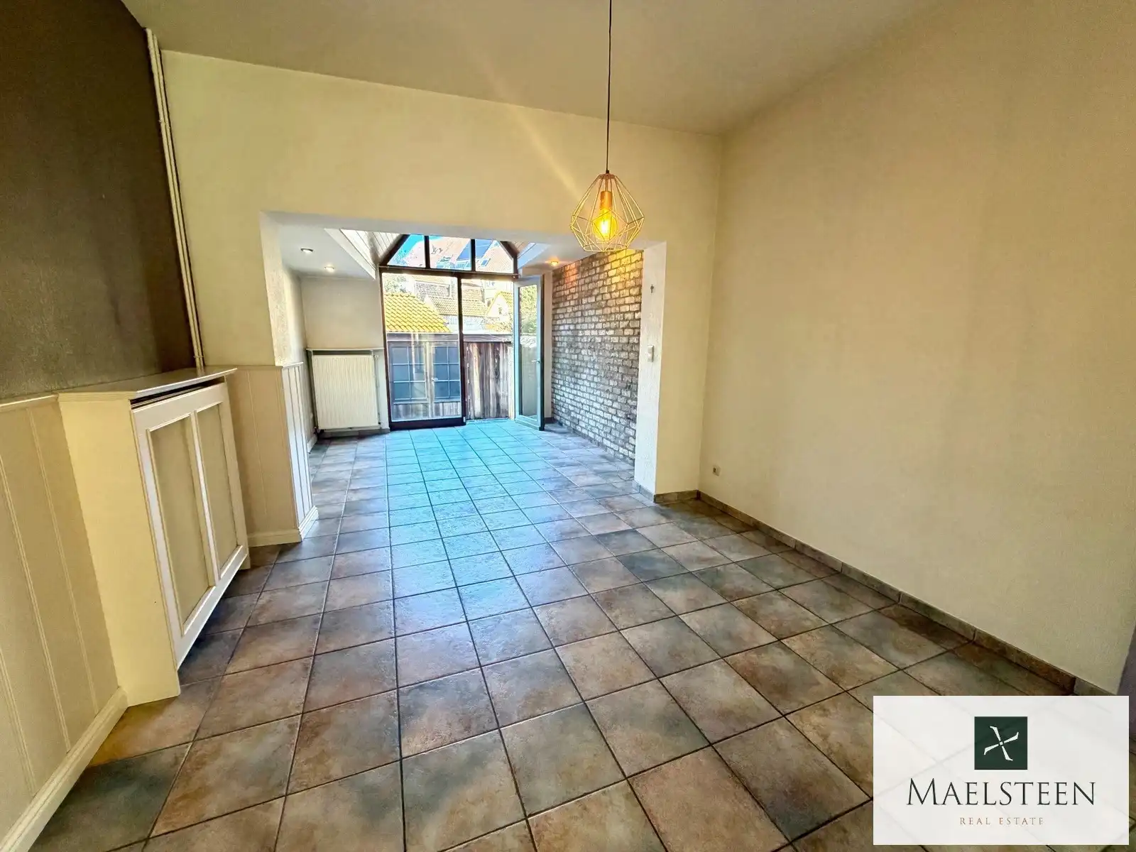 Instapklare trapgevelwoning, gelegen in Brugge centrum foto 5