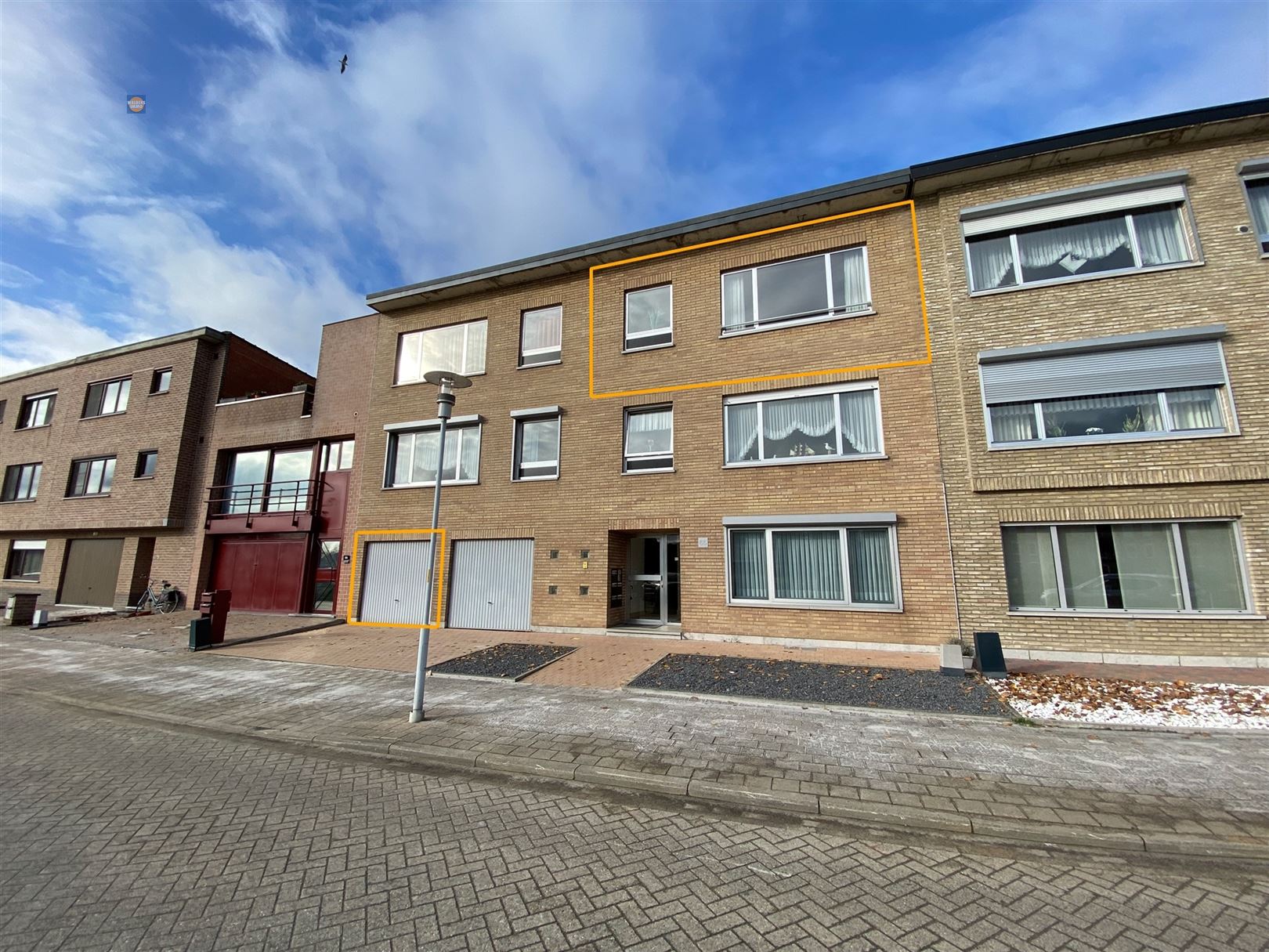 Appartement aan het water met garage foto {{pictureIndex}}