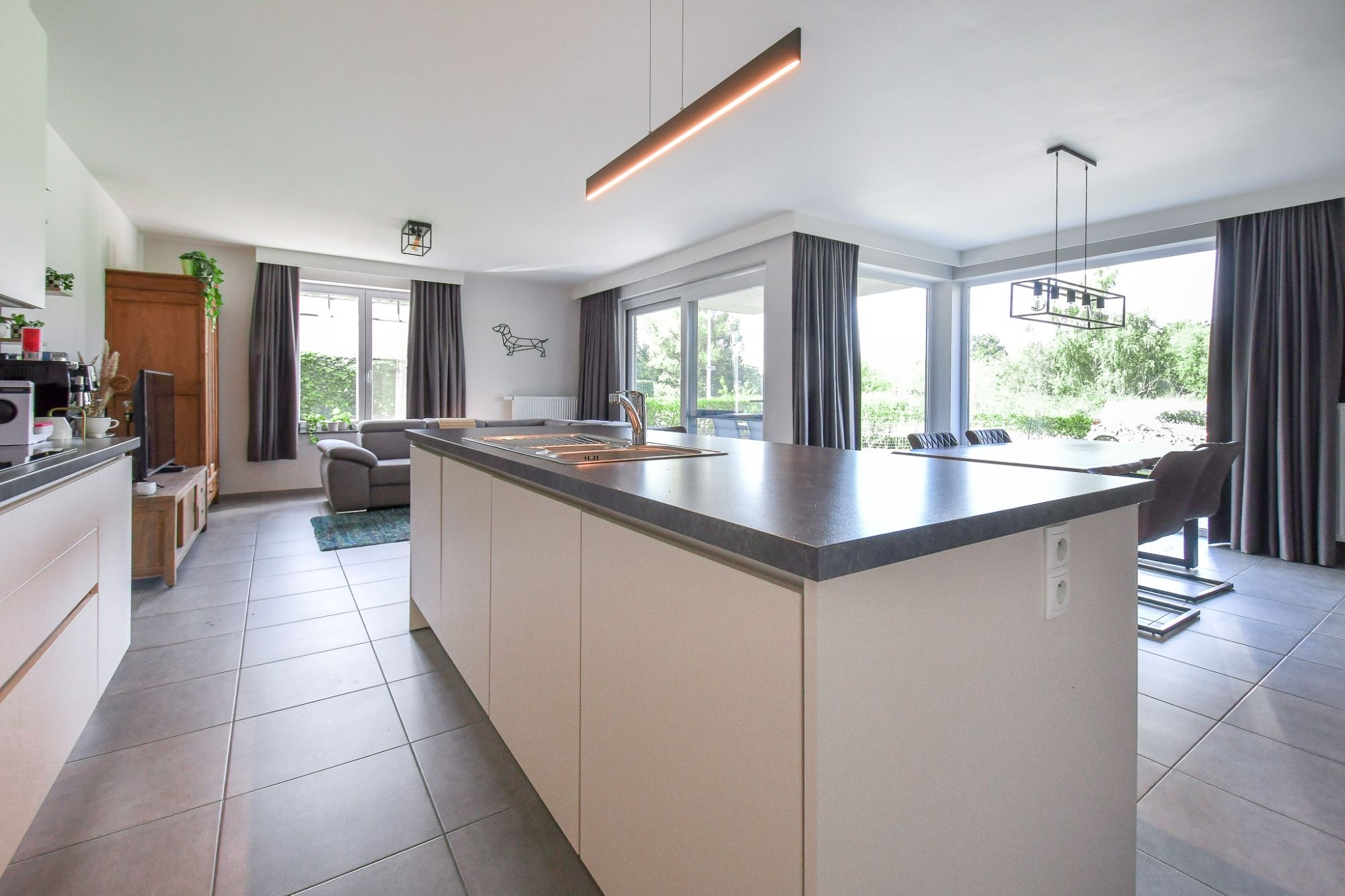 Ruim gelijkvloers Hoekappartement met 3 Slpk, Zonnige Tuin & Terras, ( Garage en Autostaanplaats niet incl. vraagprijs) foto 9
