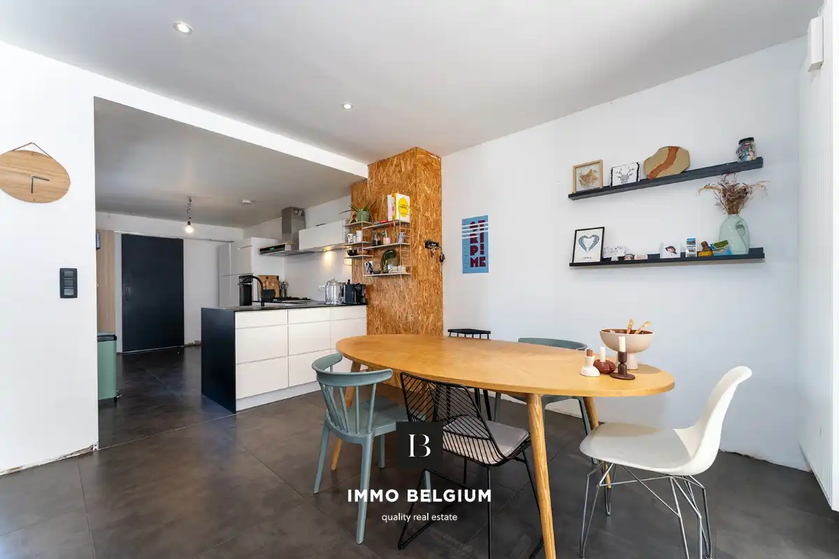 Ruime gerenoveerde woning met 4 slaapkamers in het centrum foto 9