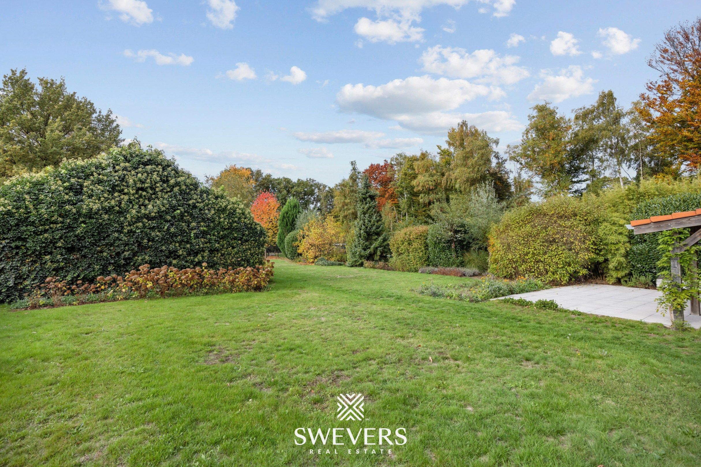 Gerenoveerde woning op 27 are en vergunde stal van 147 m² foto 34