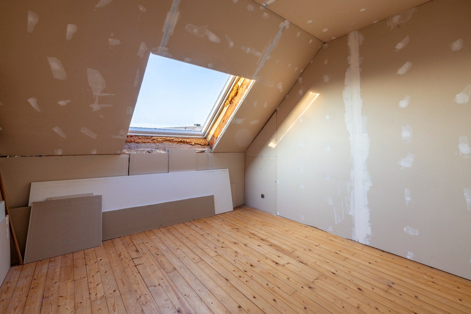 Gezellige bel-etage woning met 4 slk, grote garage en tuin foto 13