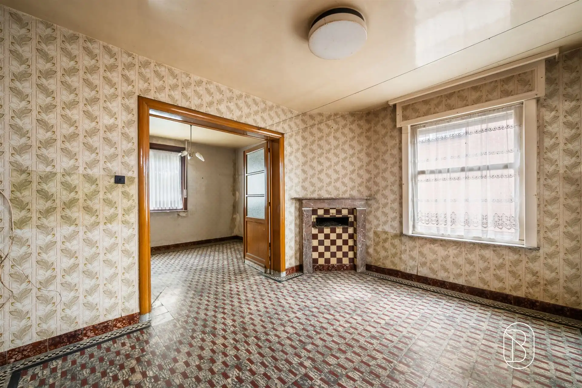 Te renoveren woning met leuke tuin foto 8