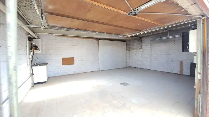 Vrijstaande woning met 4 slaapkamers en dubbele garage&nbsp;te huur in Zwevezele foto 11