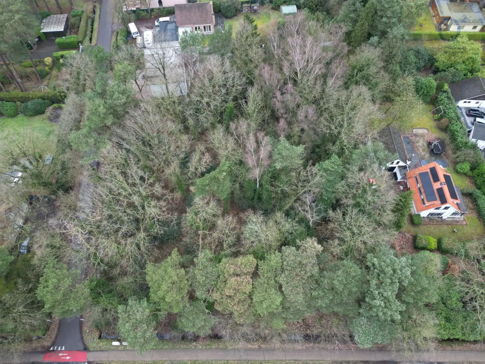 Riante bouwgrond van 1.641 m² met indrukwekkende bouwbreedte foto 6