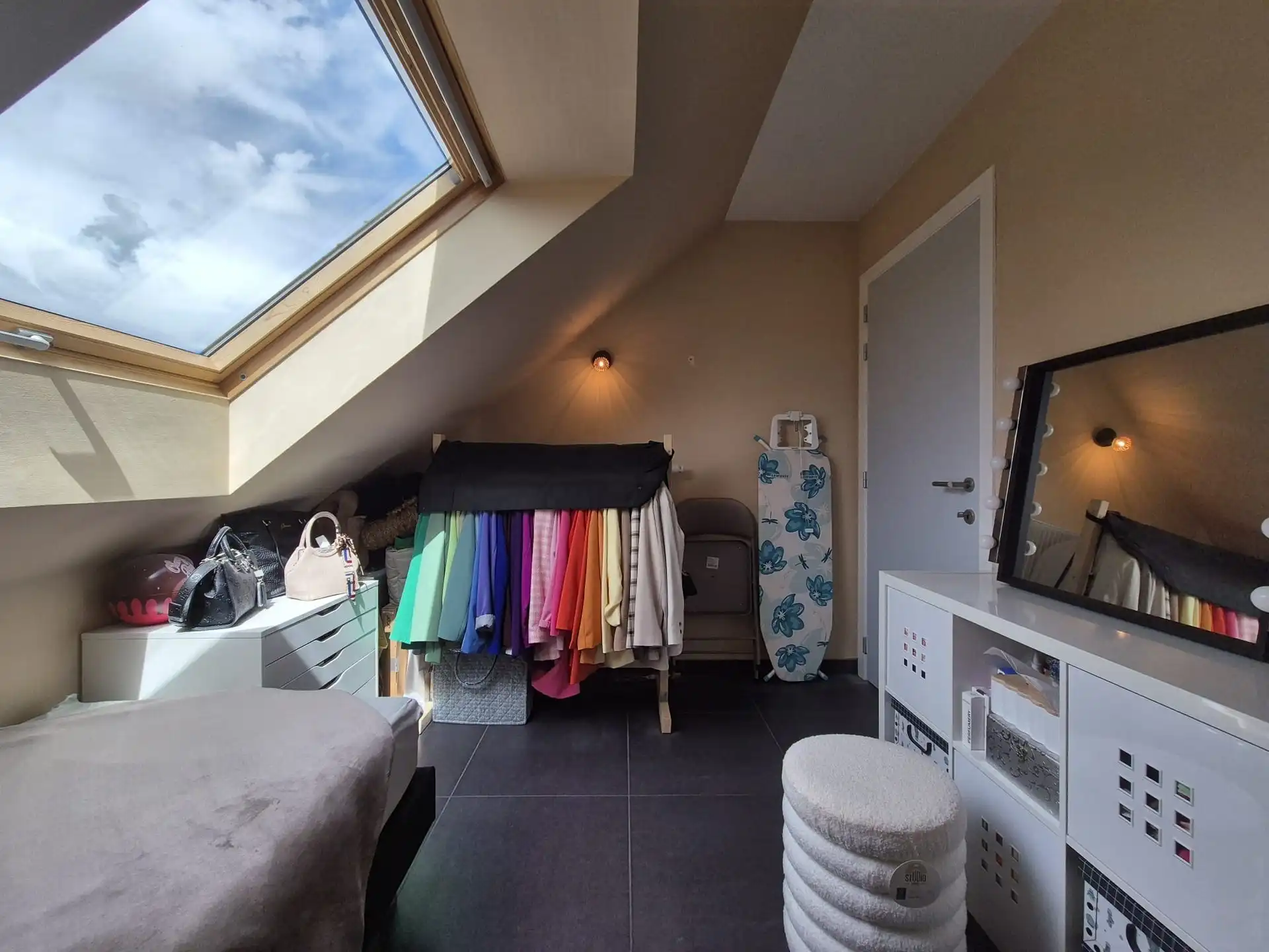 Zeer mooi en comfortabel appartement gelegen op tweede verdieping rechts van de residentie. foto 18