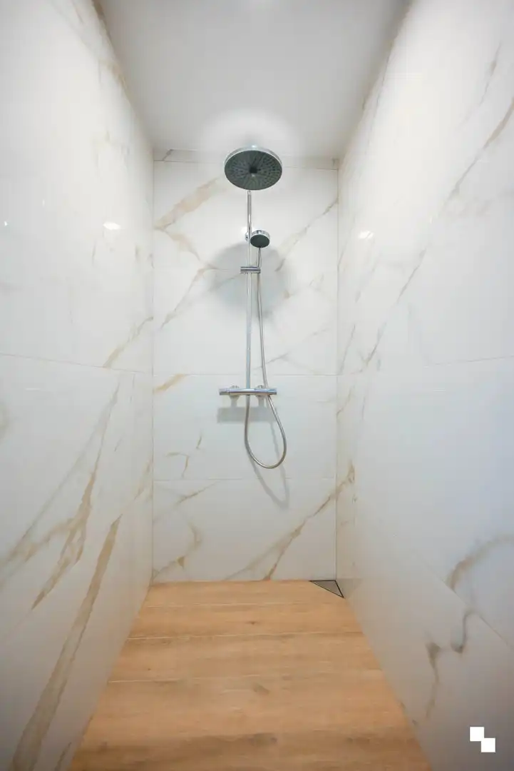 Gemeubelde high-end woning in rustige buurt in Waregem foto 19