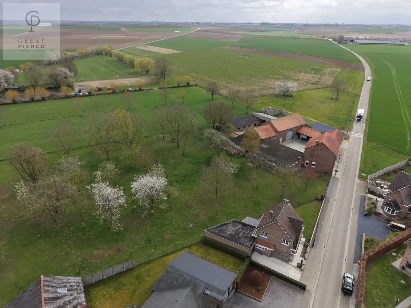 Charmante villa te Neerhespen foto 46