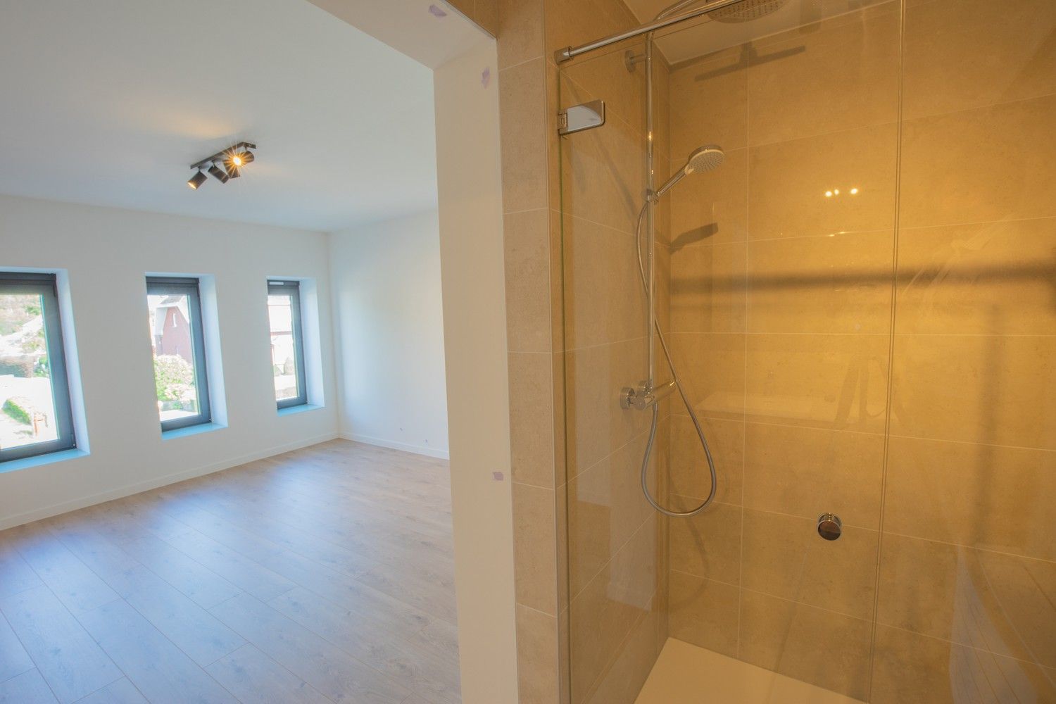 Exclusieve vernieuwbouwvilla met 5 slaapkamers en ruime tuin in Ramsel foto 23