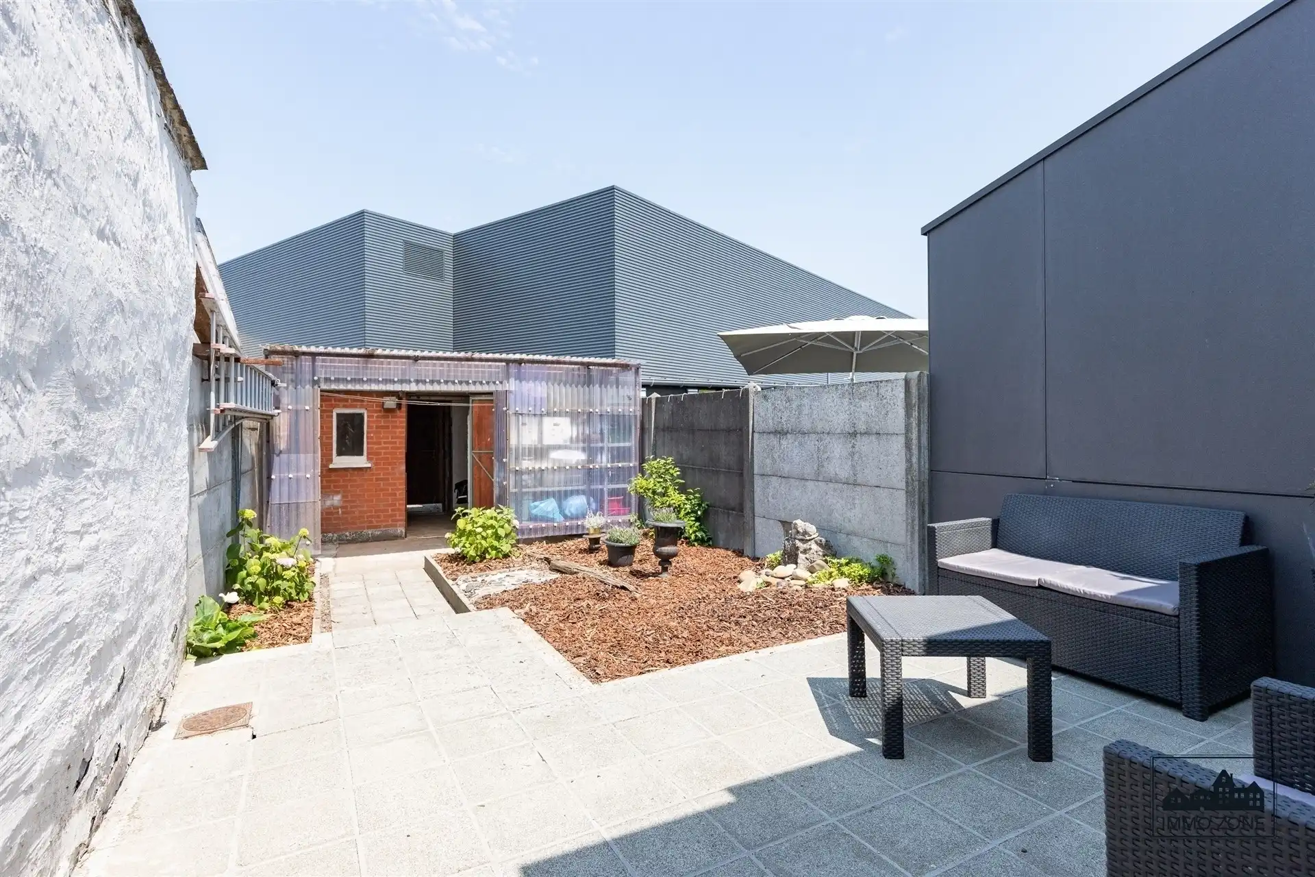 Knusse rijwoning op centrale ligging. foto 10