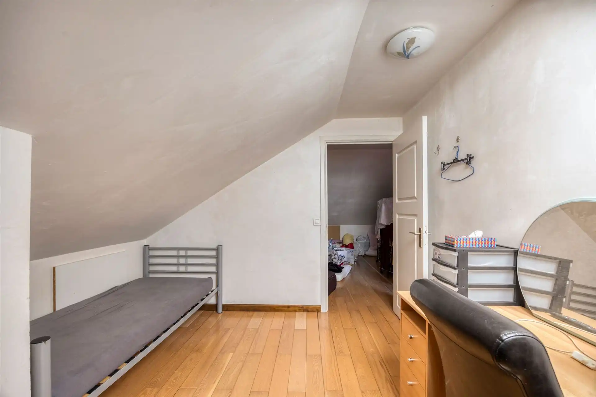 Energiezuinige en ruime villa (322m²) met 6 slaapkamers en 3 badkamers te Veldwezelt (Lanaken) foto 17