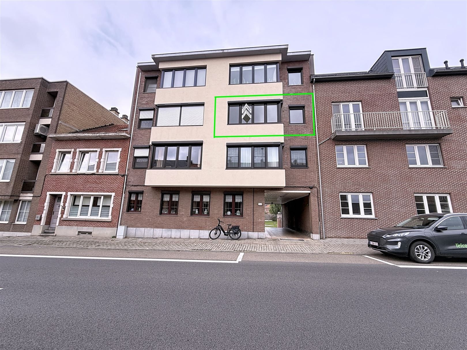 Mooi App 2de V, 2 slpks met terrasje en kelder foto {{pictureIndex}}