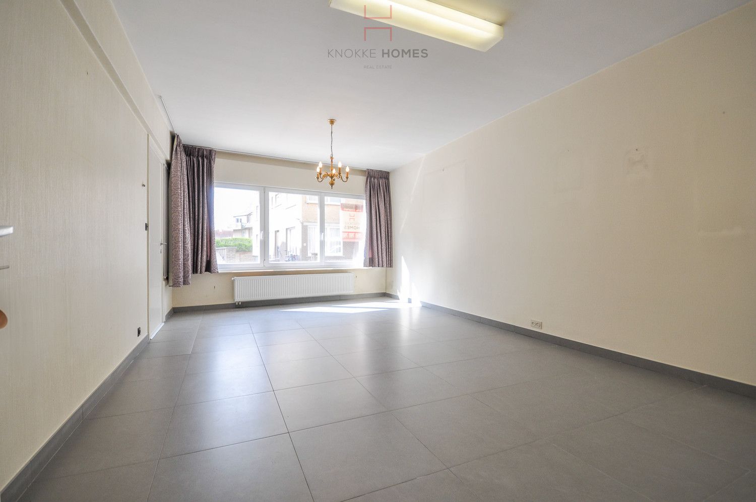 Gunstig twee-slaapkamer appartement vlakbij het strand van Duinbergen. foto 2