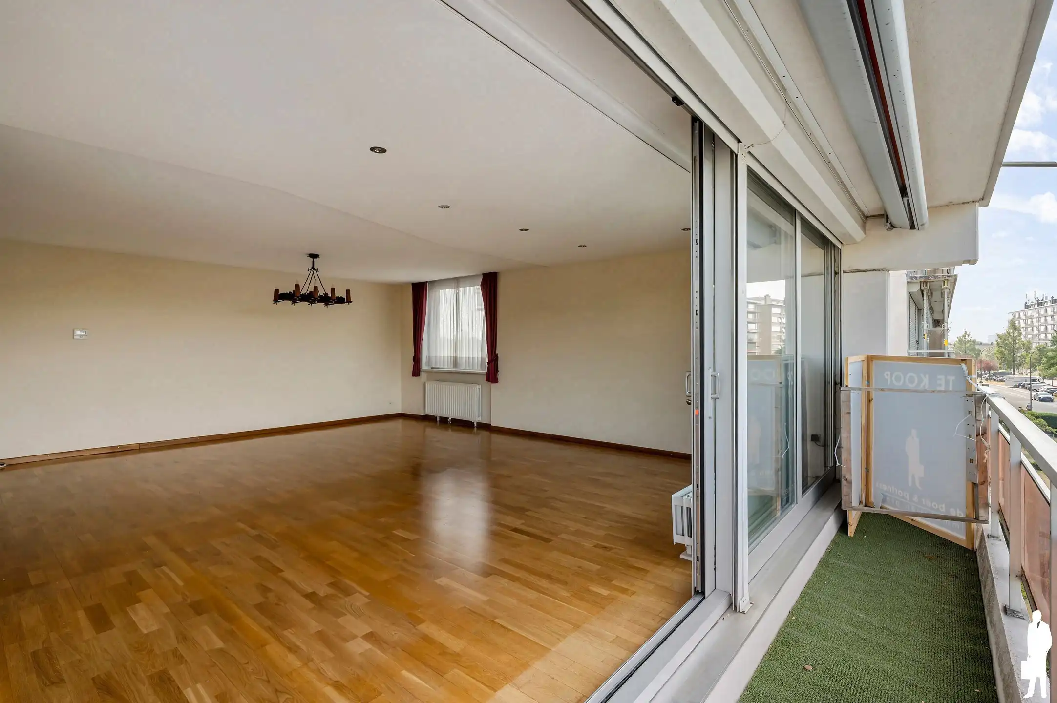 Ruim appartement met drie slaapkamers foto 8