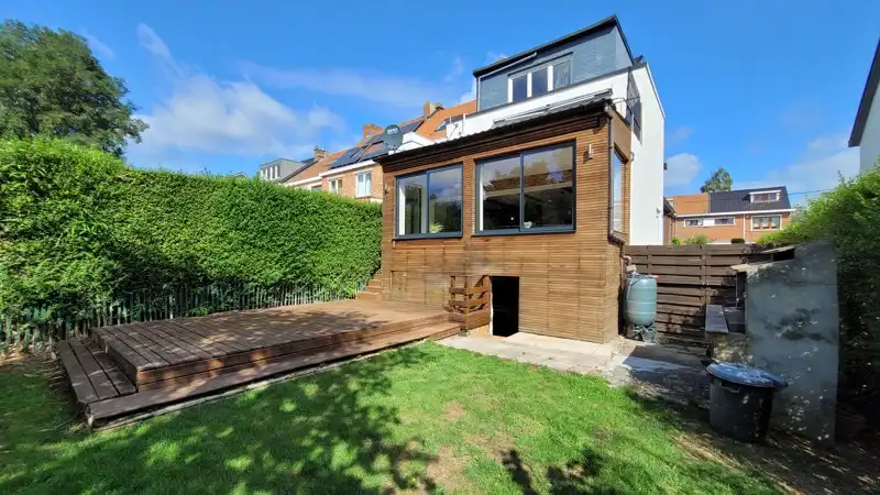 GELIJKVLOERSAPPARTEMENT MET TUIN EN GARAGE IN KONINGSLO foto 22