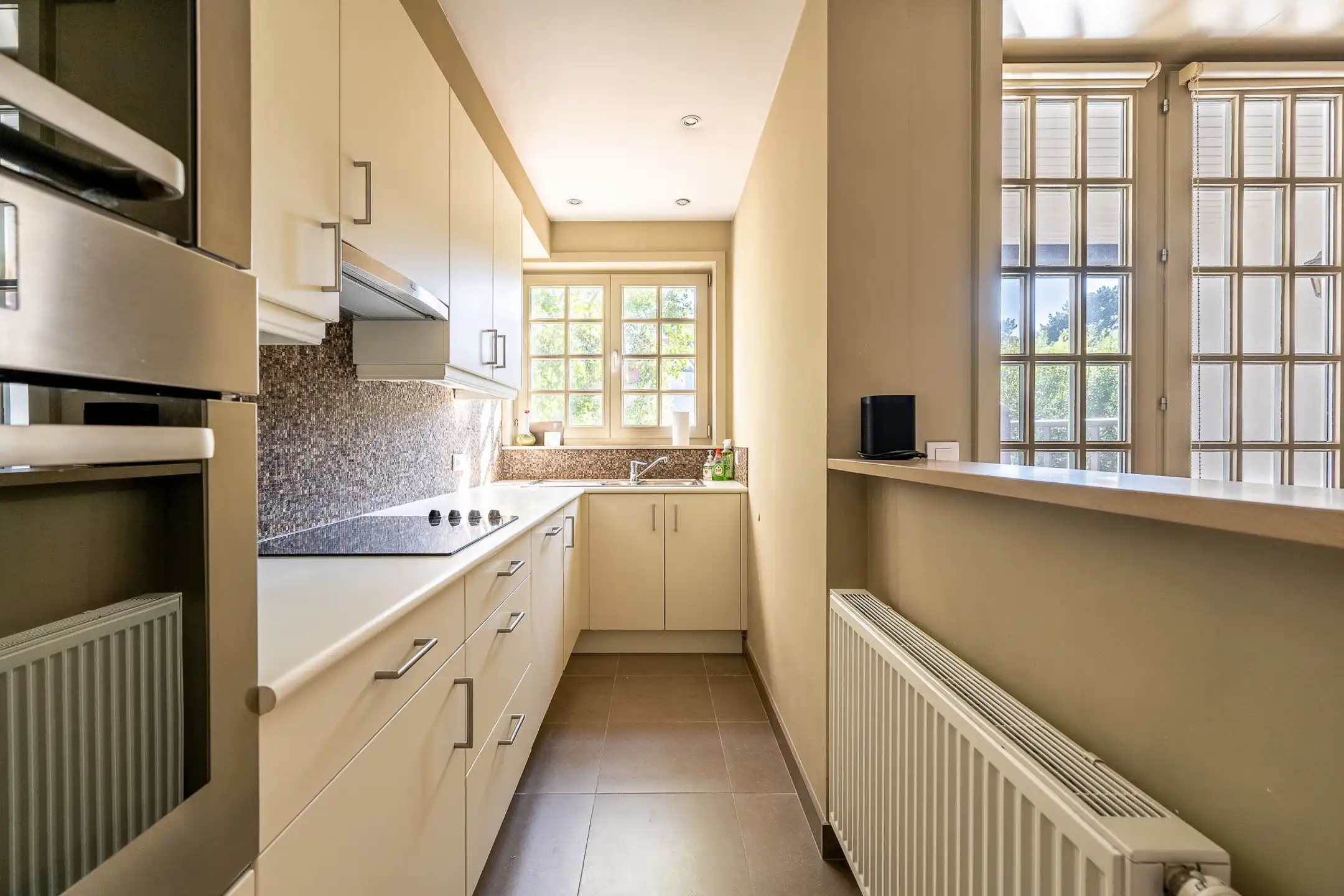 Gemeubeld wonen in de Eugène Ysayelaan foto 11