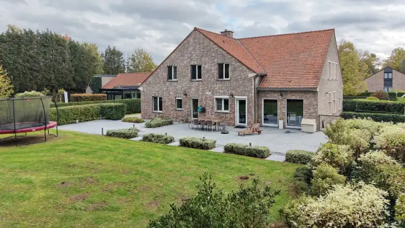 Zeer ruime villa van 432m² op 21 are vlakbij golf-en meerdomein foto 29