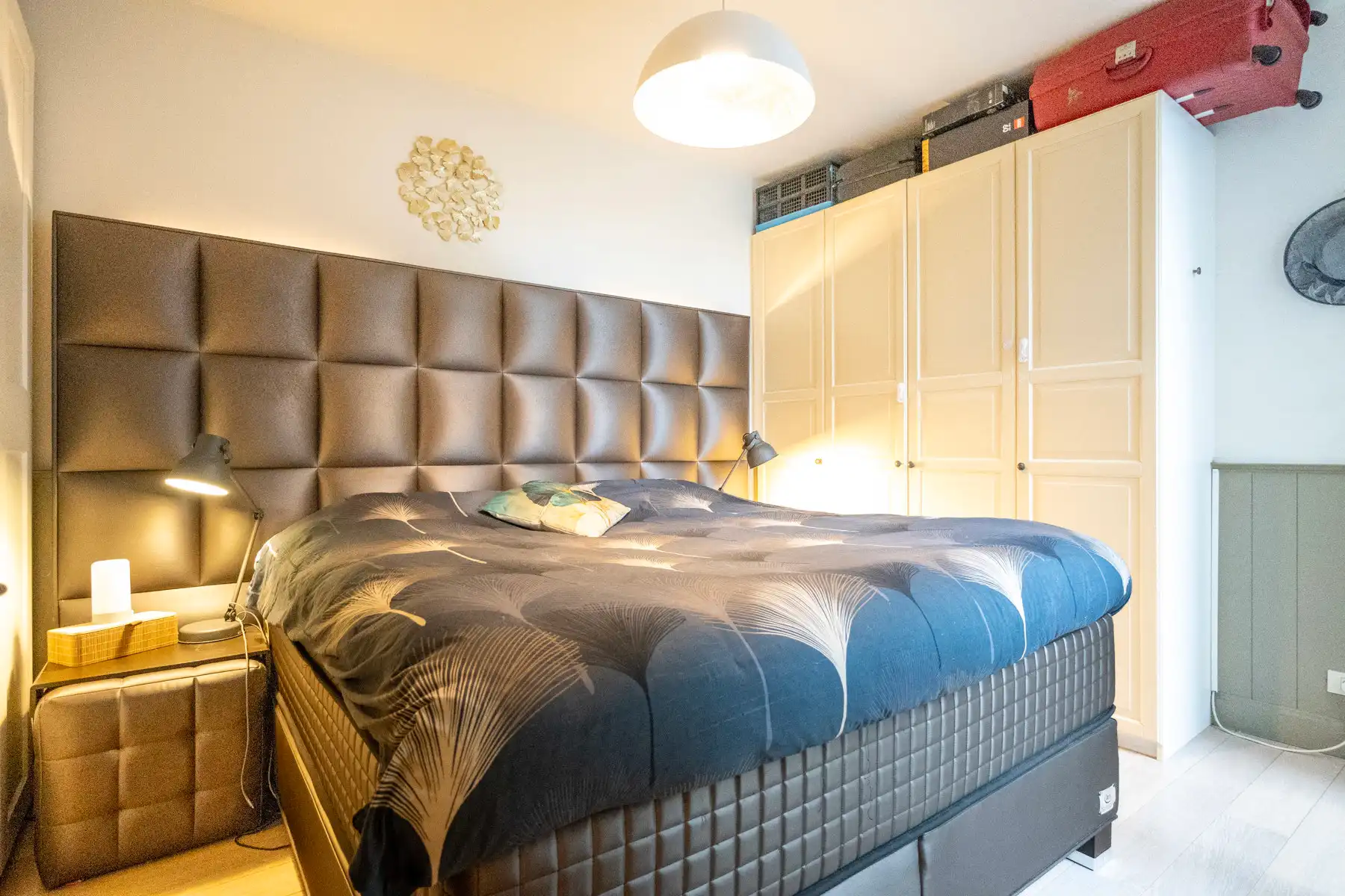 Duplex-appartement met 2 kamers en terrassen in Oostende. foto 9