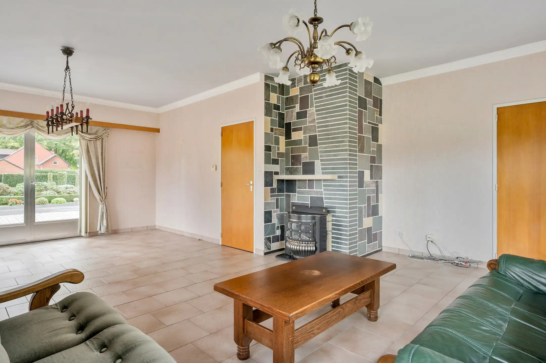 Goed onderhouden gelijkvloerse woning met 4 slaapkamers foto 9