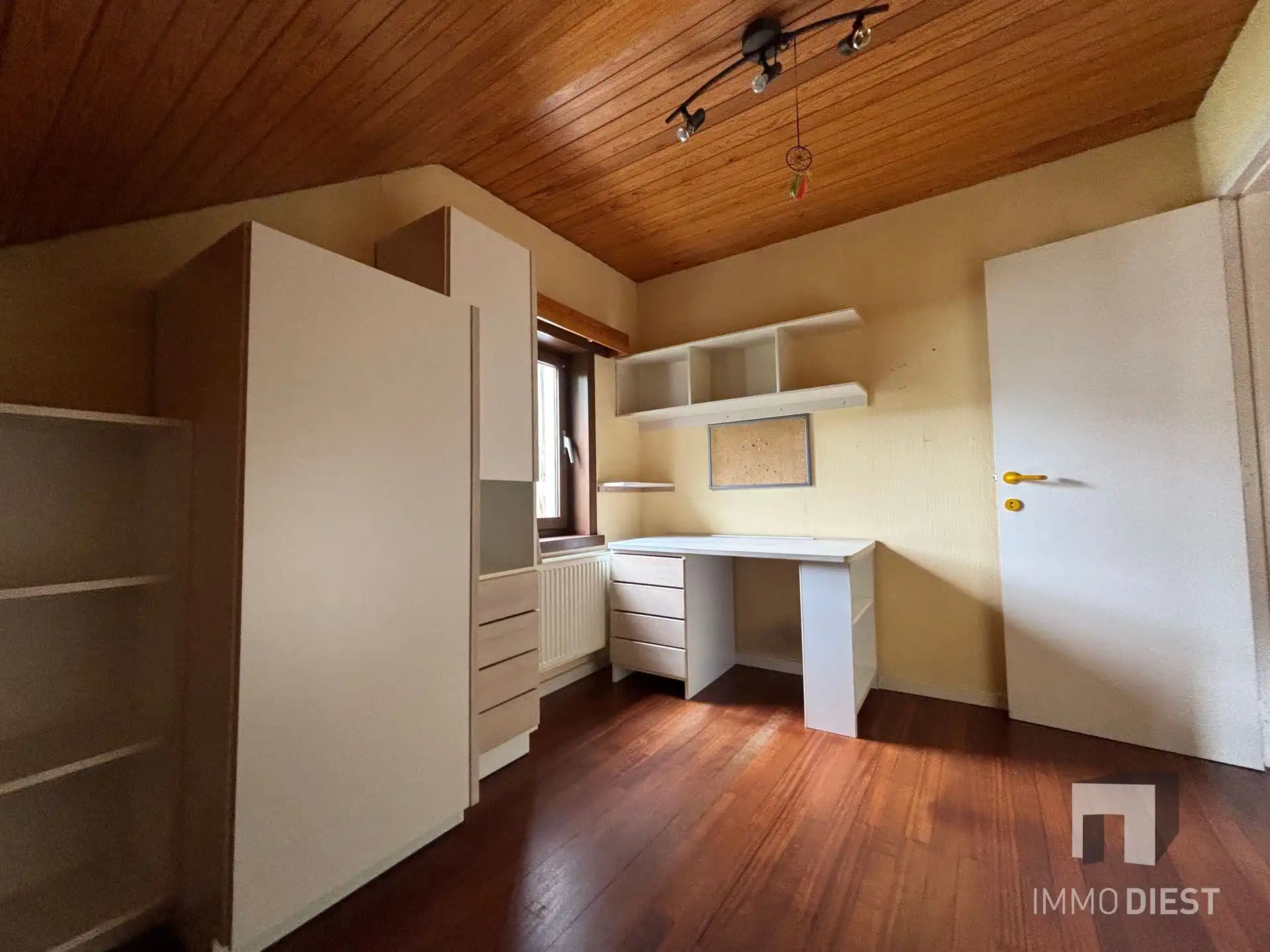 Te koop: Te renoveren vrijstaande woning met 3 slaapkamers en ruime garage  foto 20