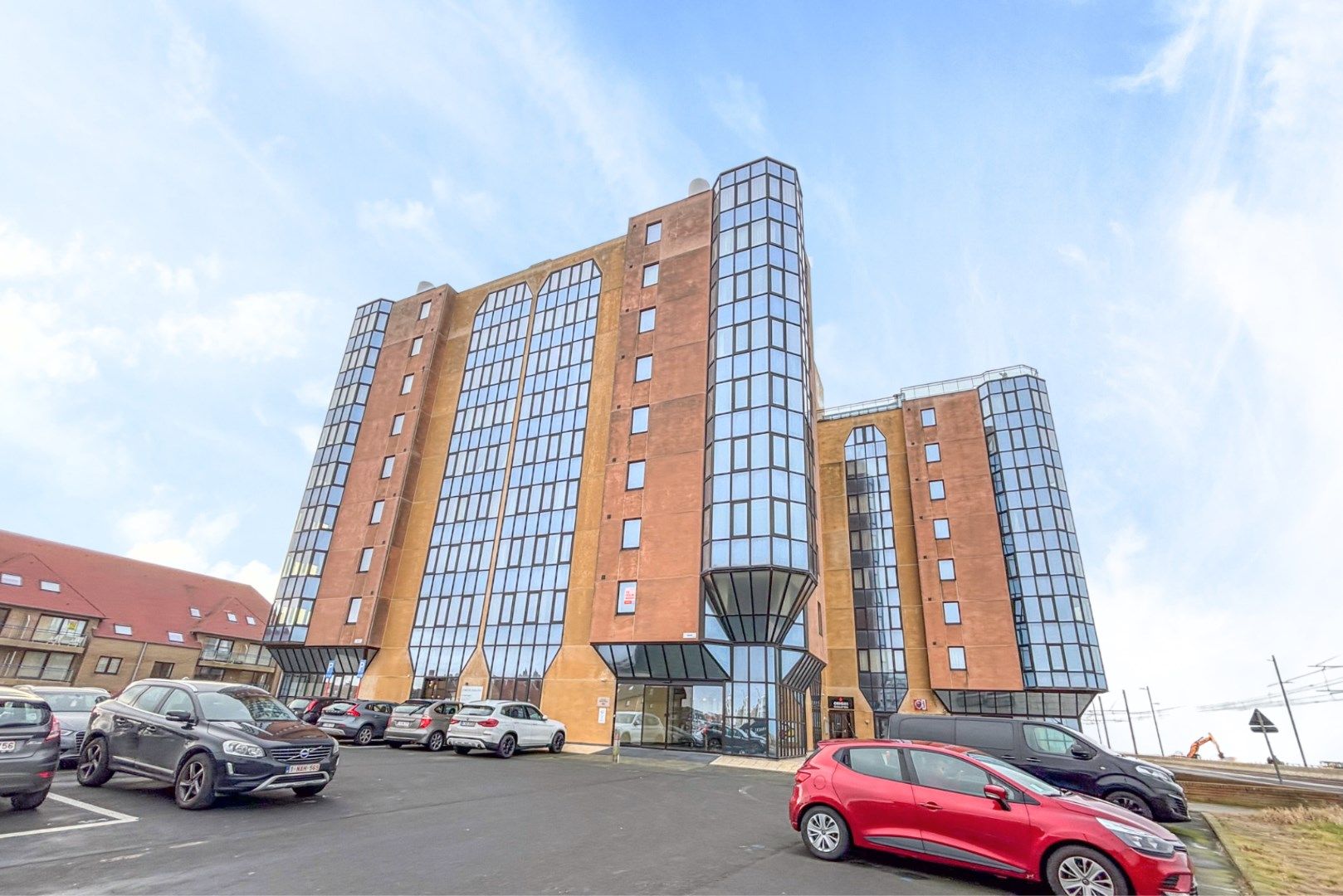 Ruim 2 à 3 slaapkamer appartement met balkon op de zeedijk foto 14