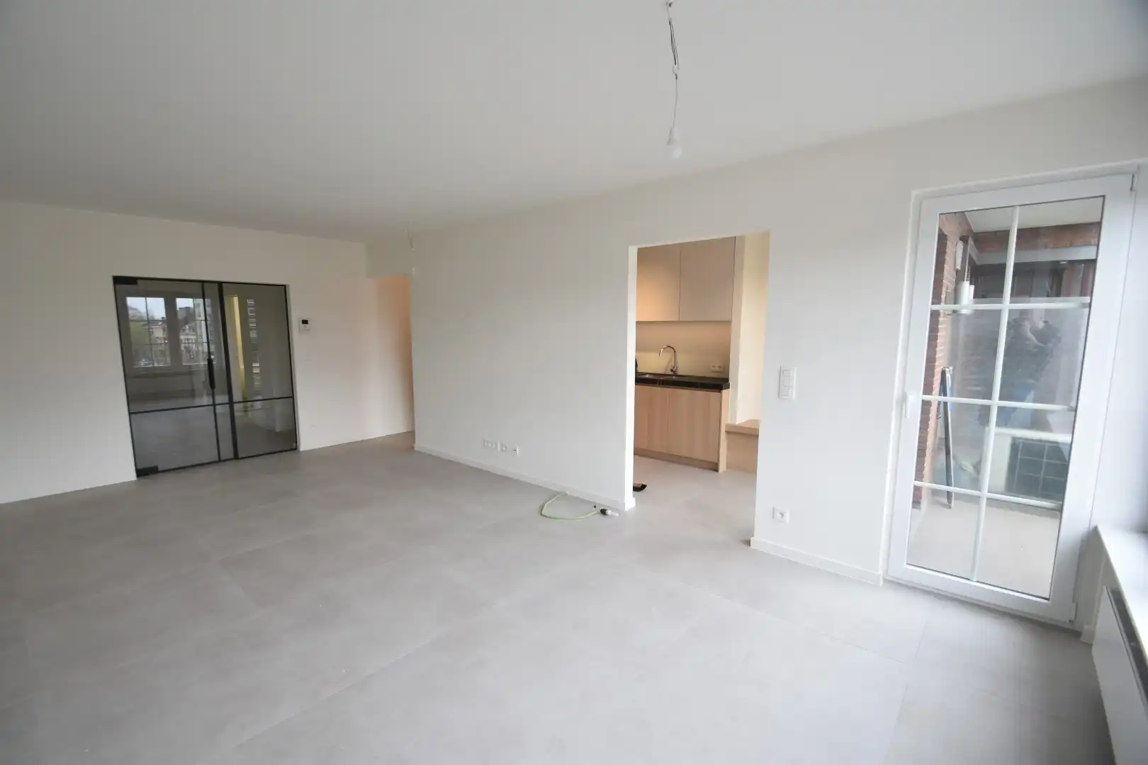 Totaal gerenoveerd appartement in centrum Tongeren foto 2