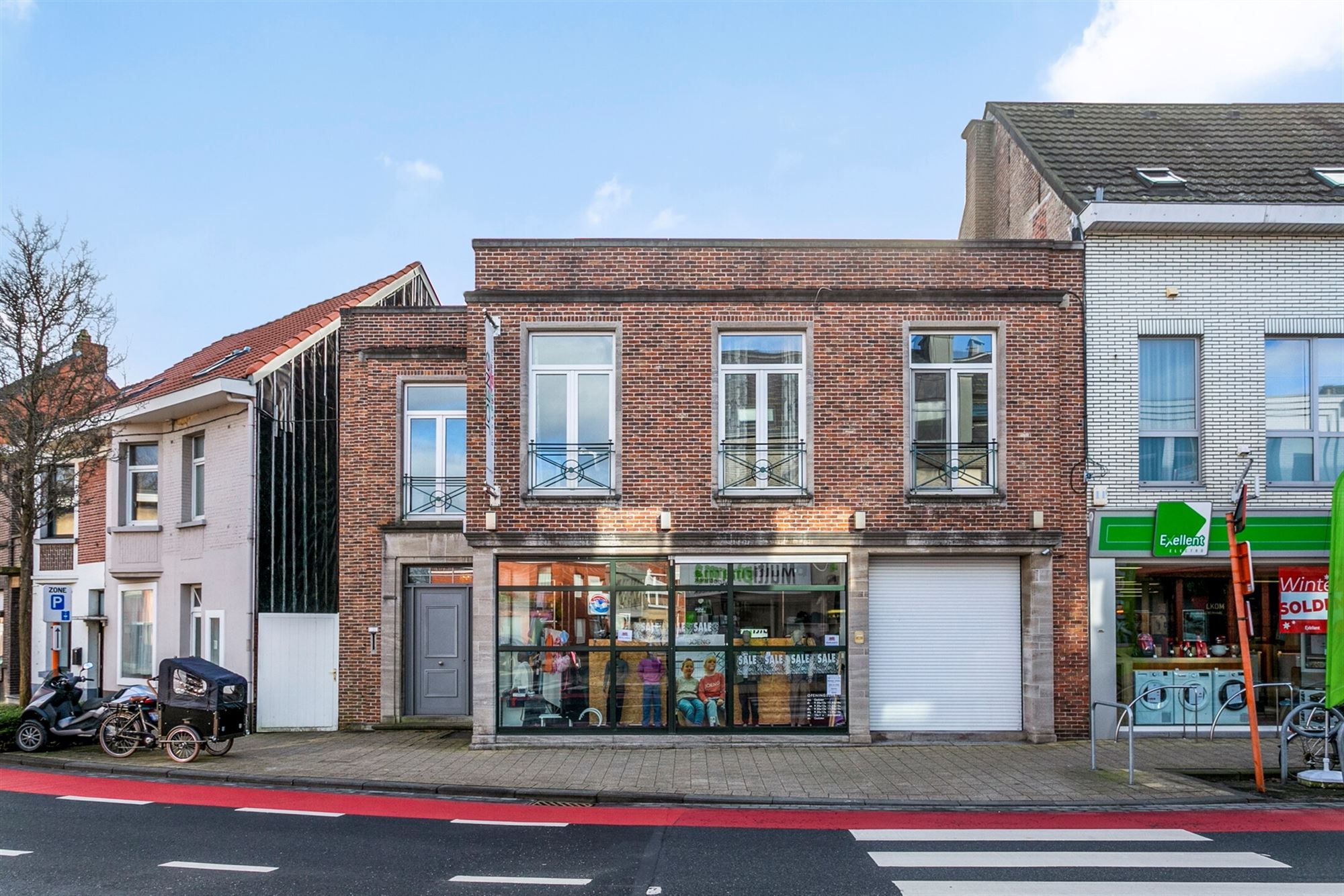 Hoofdfoto van de publicatie: Karaktervolle woning in centrum Essen met prachtige tuin, 4 slaapkamers en commerciële ruimte