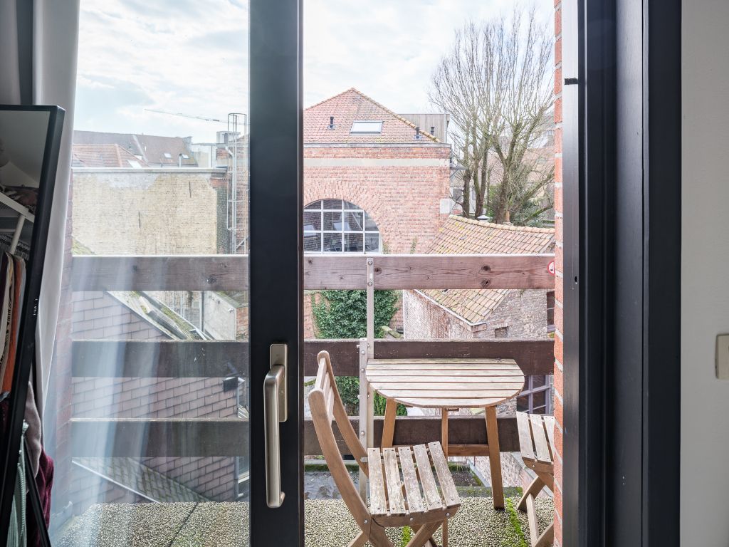 Centrum Gent - Unieke investeringsopportuniteit met handelsgelijkvloers en 3 studio's foto 8