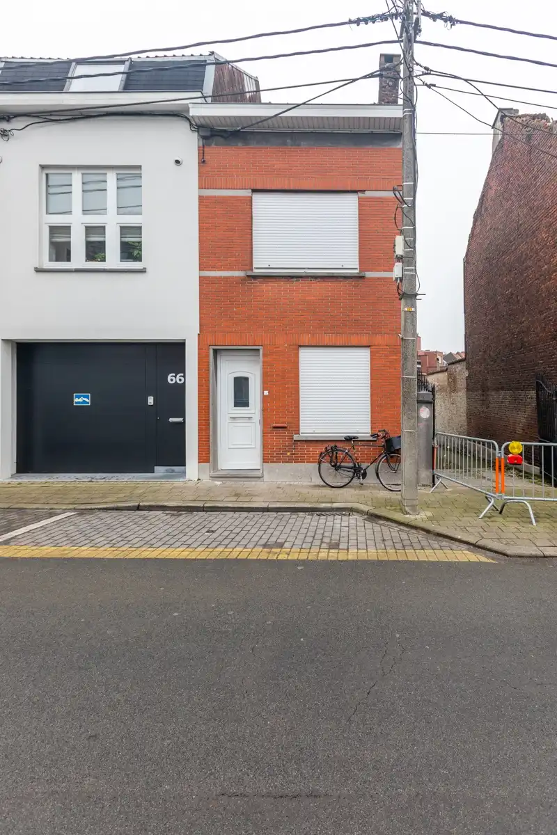 Instapklare, karaktervolle halfopen woning met 3 slaapkamers en  gezellig tuinterras (energielabel C, zonnepanelen, airco...) foto 9