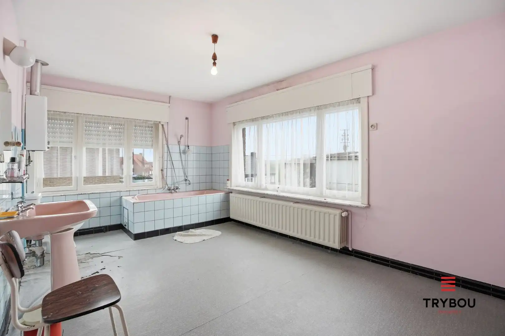 Woning met ruimte en veel mogelijkheden te koop in Zarren! foto 11