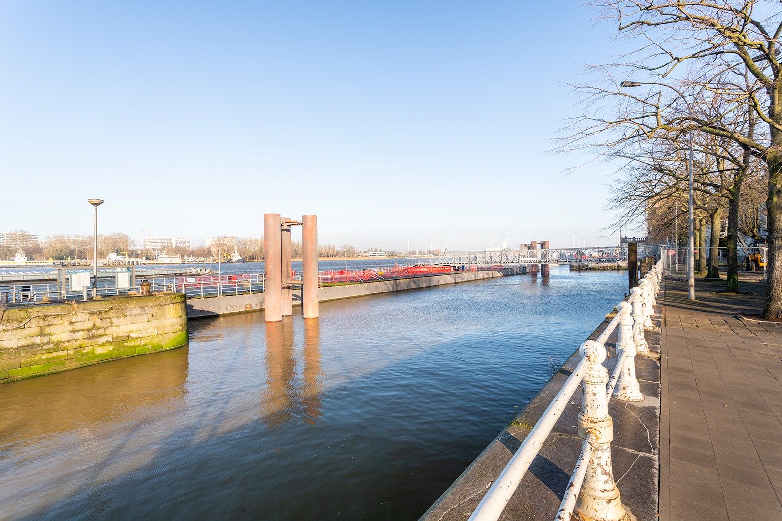 Prachtig zicht over de tijdloze schoonheid van de stad. foto 31