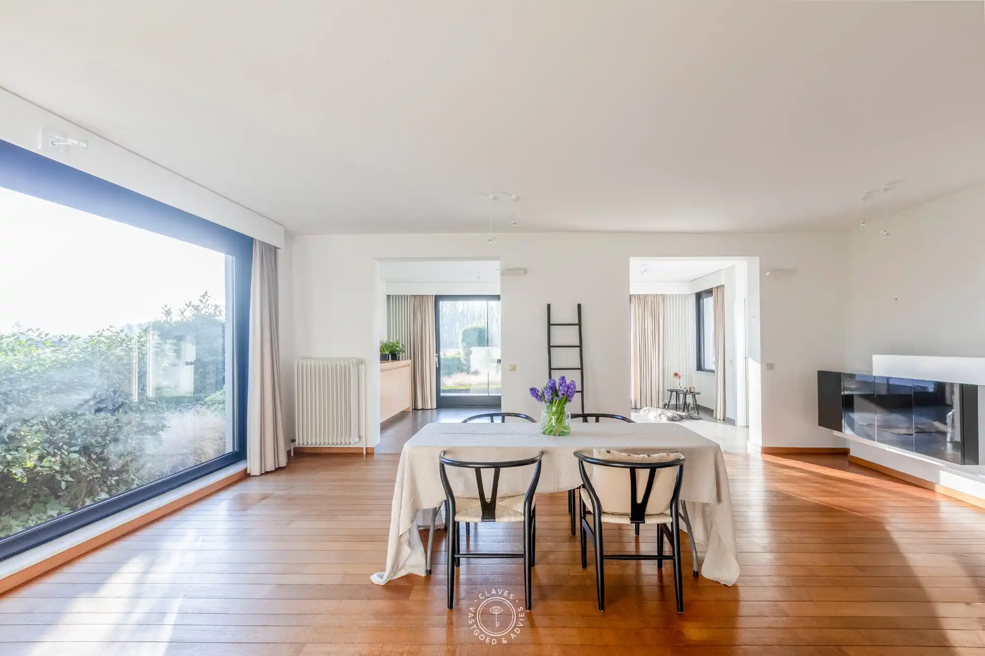 Een unieke combinatie van wonen, werken en genieten in Waasmunster foto 10