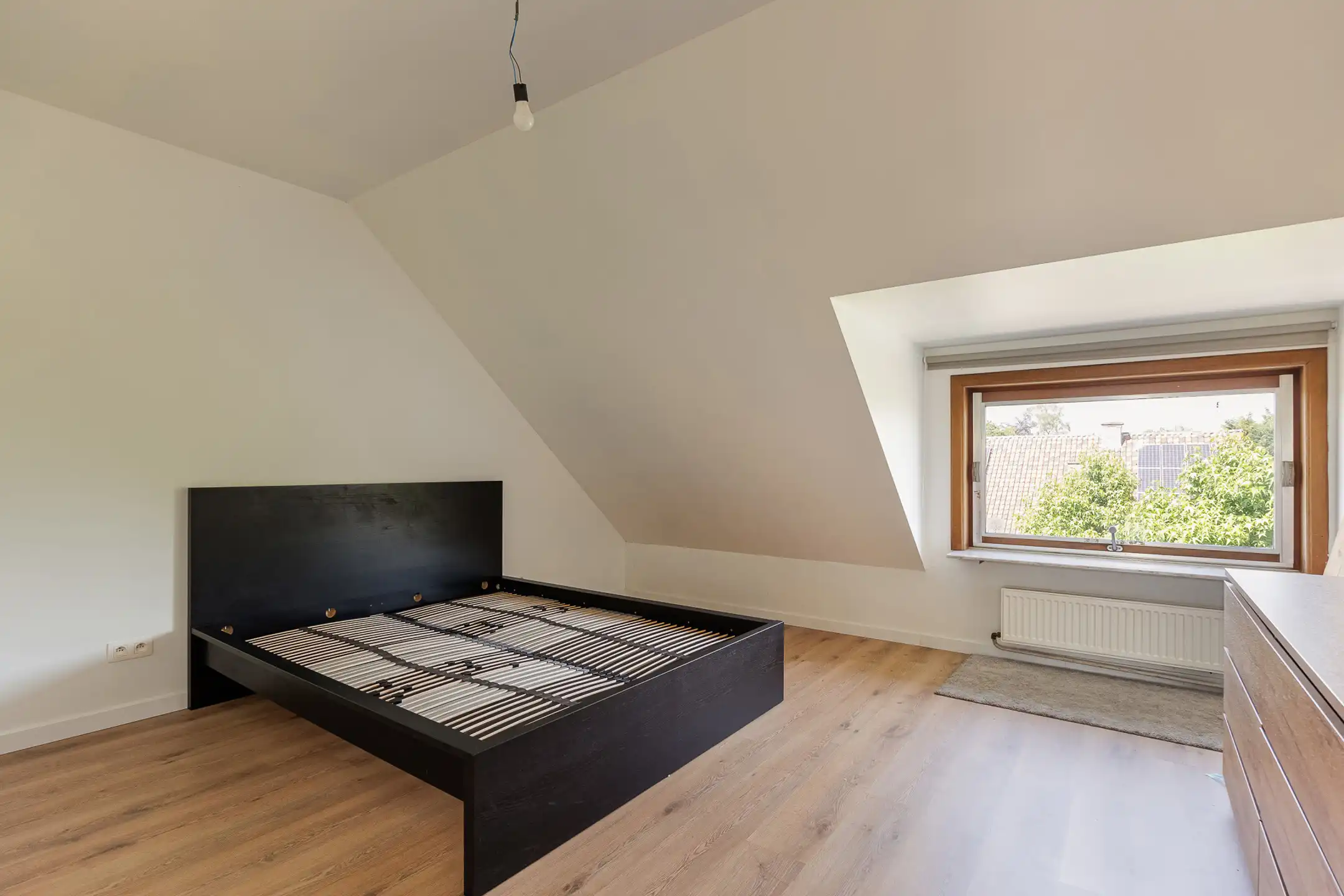Ruime woning met 5 slpk, zonnige tuin & tal van mogelijkheden foto 21