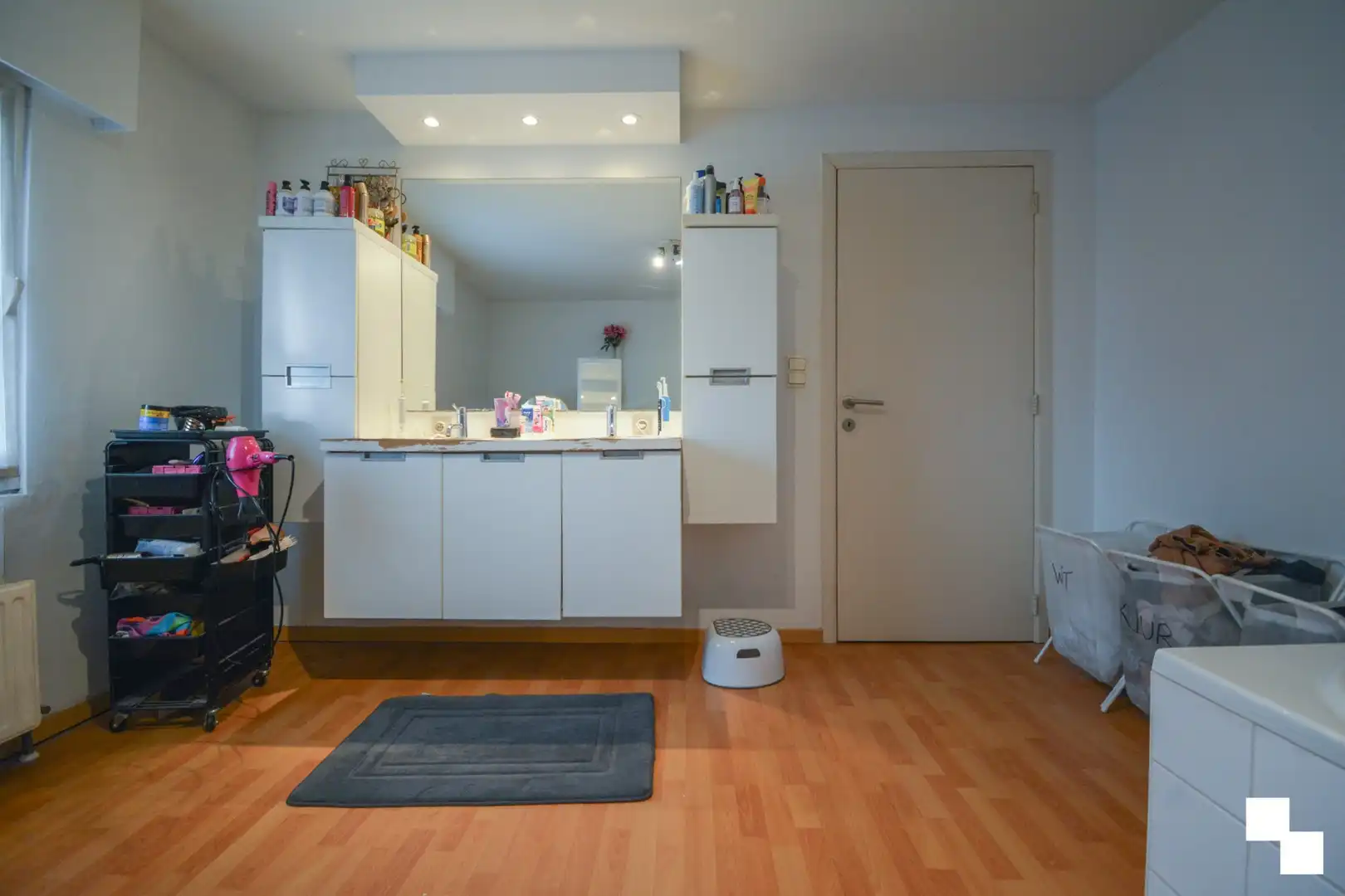 Verrassend ruime gezinswoning in hartje Roeselare foto 13