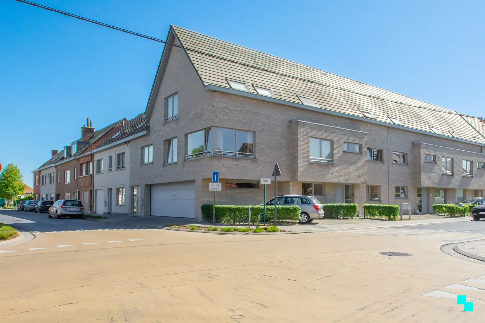 Ruim, gelijkvloers appartement in Merelbeke foto {{pictureIndex}}