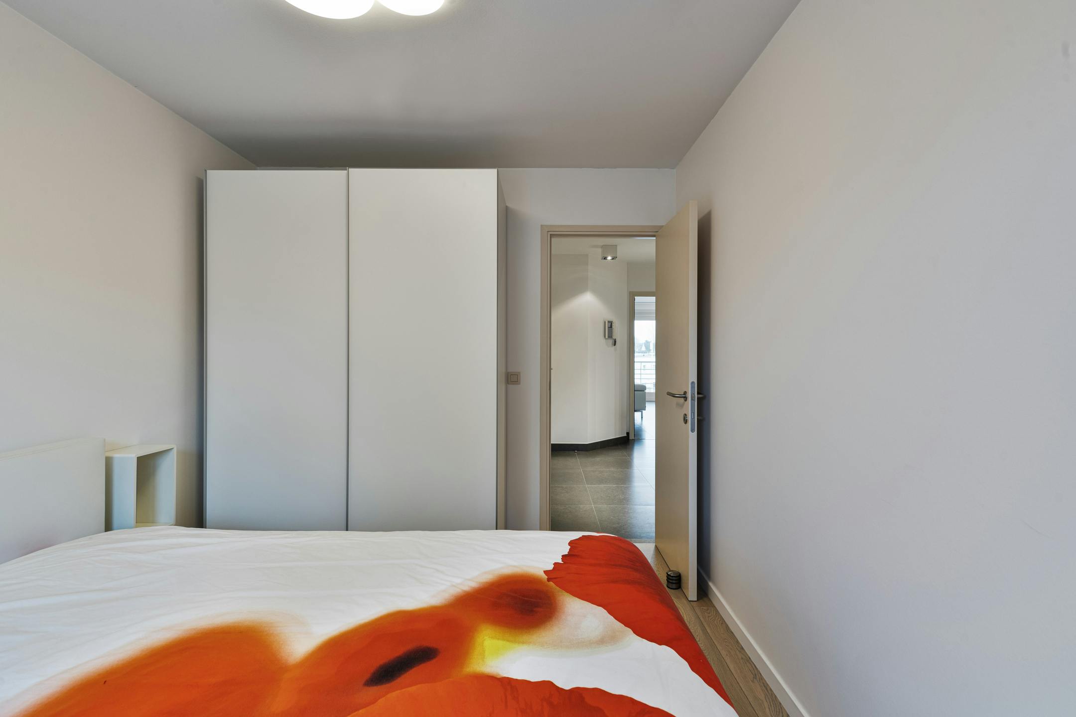 Hoekappartement met 2 slaapkamers en garage in Sint-Idesbald foto 20