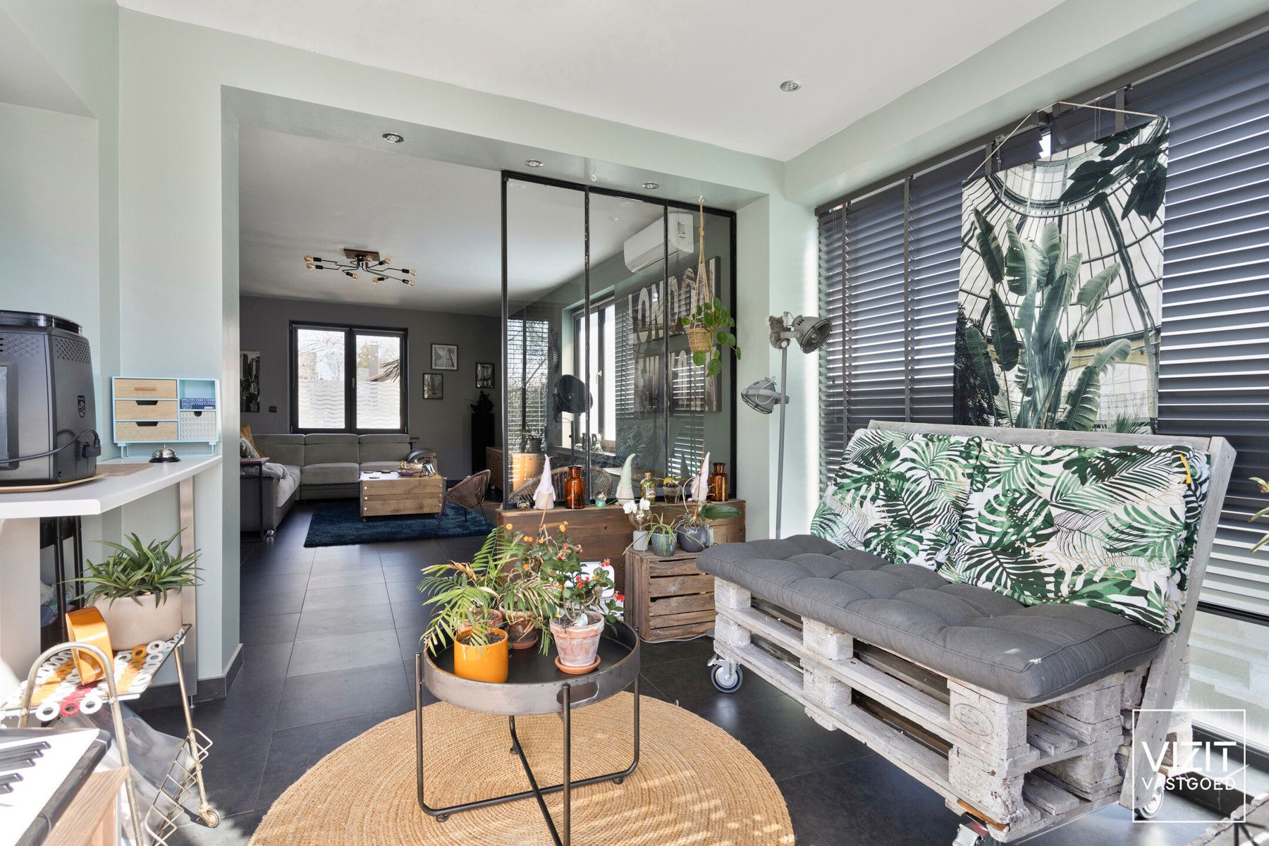 Uitstekend gelegen villa met 4 slaapkamers foto 8